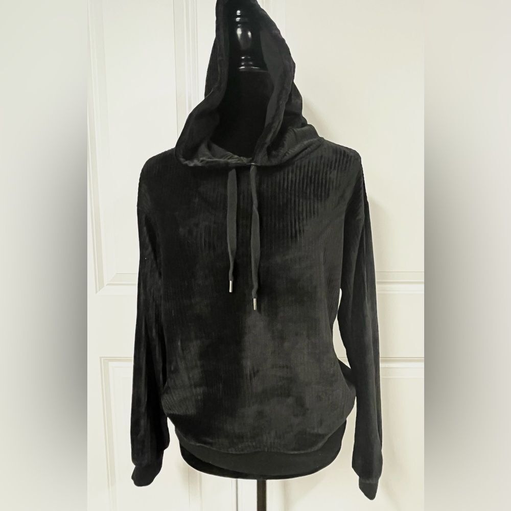 Forever 21 Velour Ribbed Black Hoodie